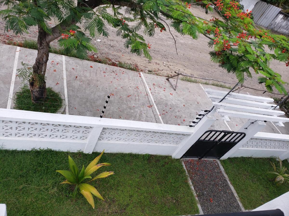 Satrana Hotel Tamatave 图阿马西纳 外观 照片