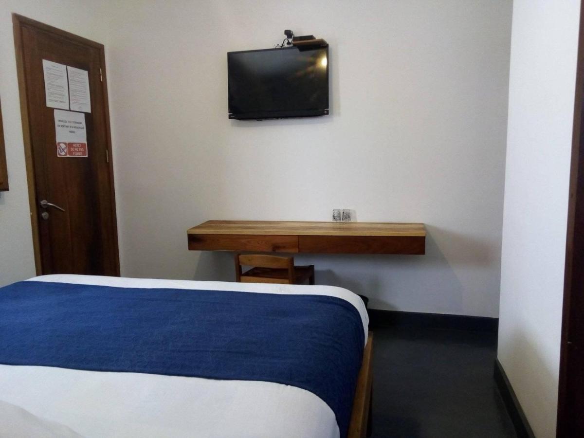 Satrana Hotel Tamatave 图阿马西纳 外观 照片